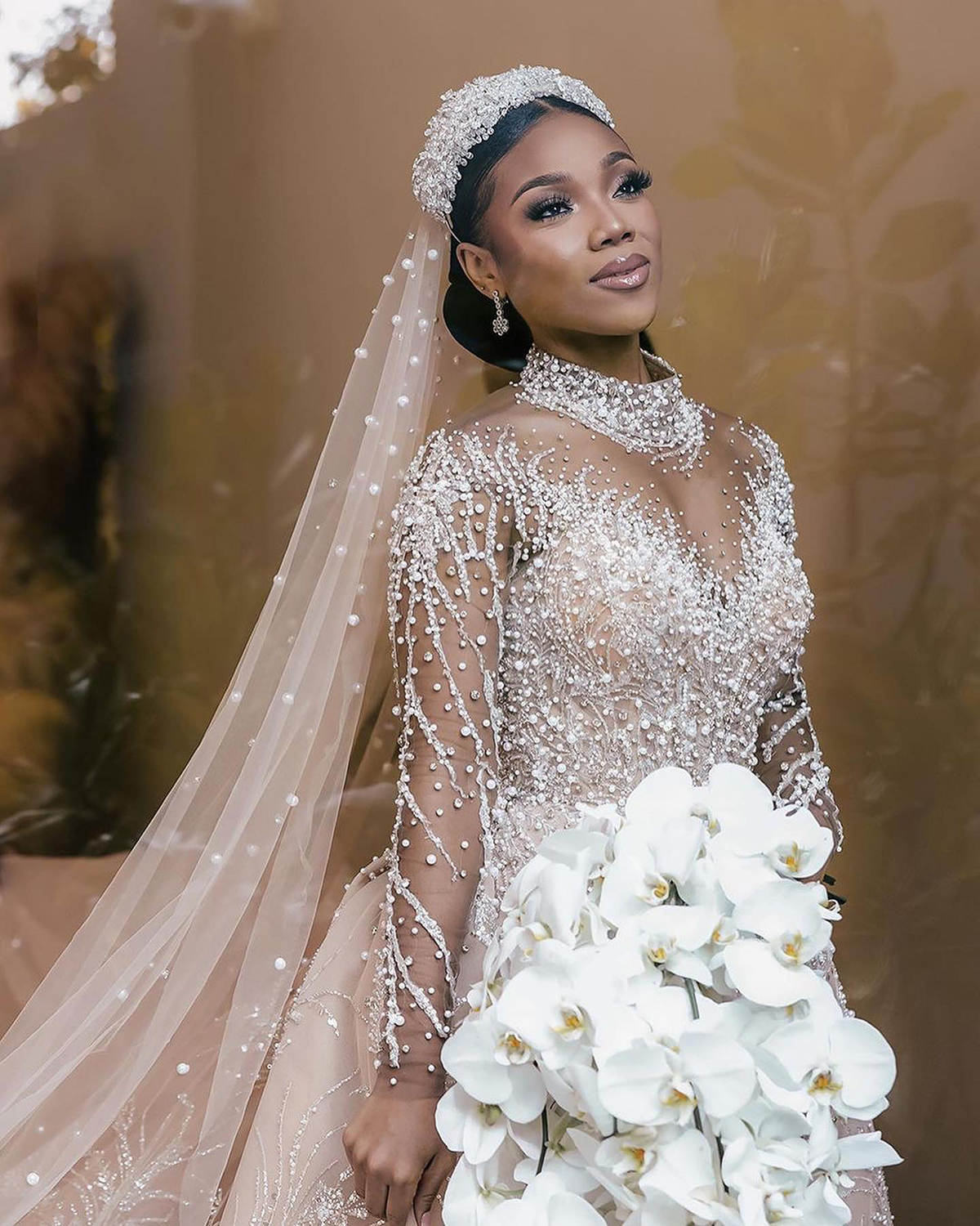 Sexy Mermaid Wedding Dress Beaded Pearls Crystal High Neck Bride Gowns Detachable Sweep Train Bridal Dresses Customized