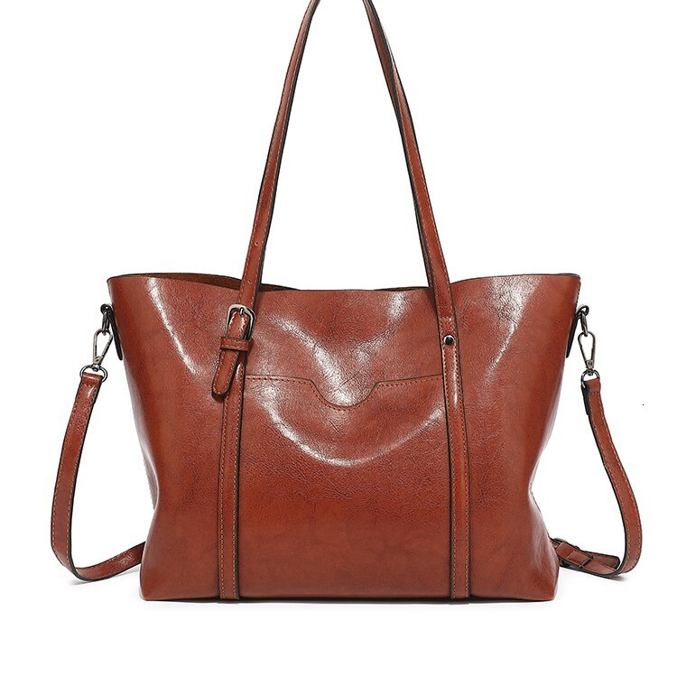 Designer's new fashionable soft leather casual women's handbag, single shoulder sloping body, capacity bucket, large bag, fashionable bag