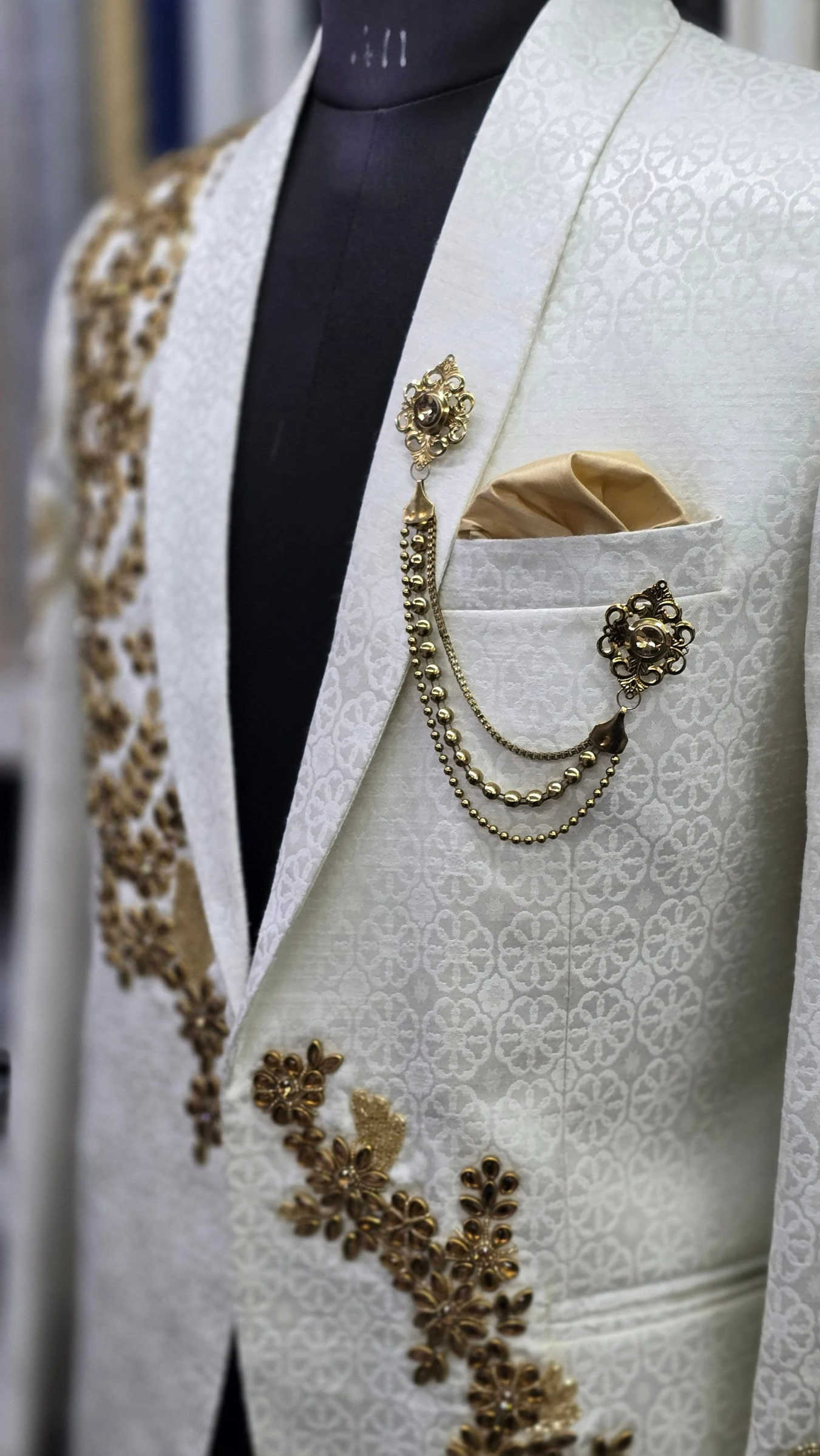 Gorgeous Wedding Suits Shawl Lapel Jacket Appliques Rhinestone 2 Pieces Set Men's Tuxedo One Button Tailored Dinner Prom Groom Blazer Custom Made