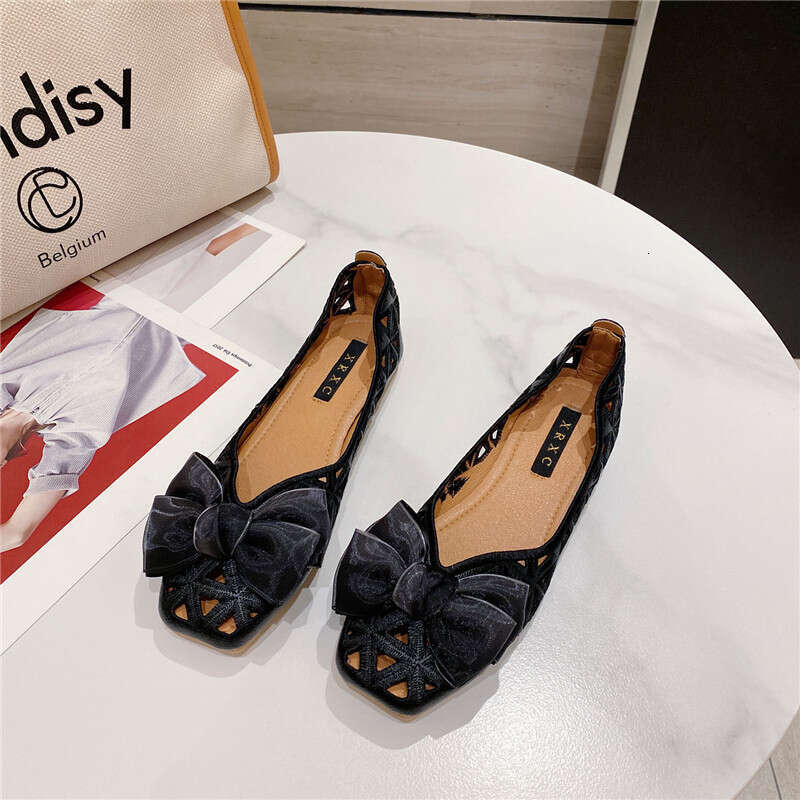 2023 Spring/Summer New Fashionable Hollow Out Ladle Women's Grandma Square Head Follow For Women Soft Bottom Flat Bean Shoes