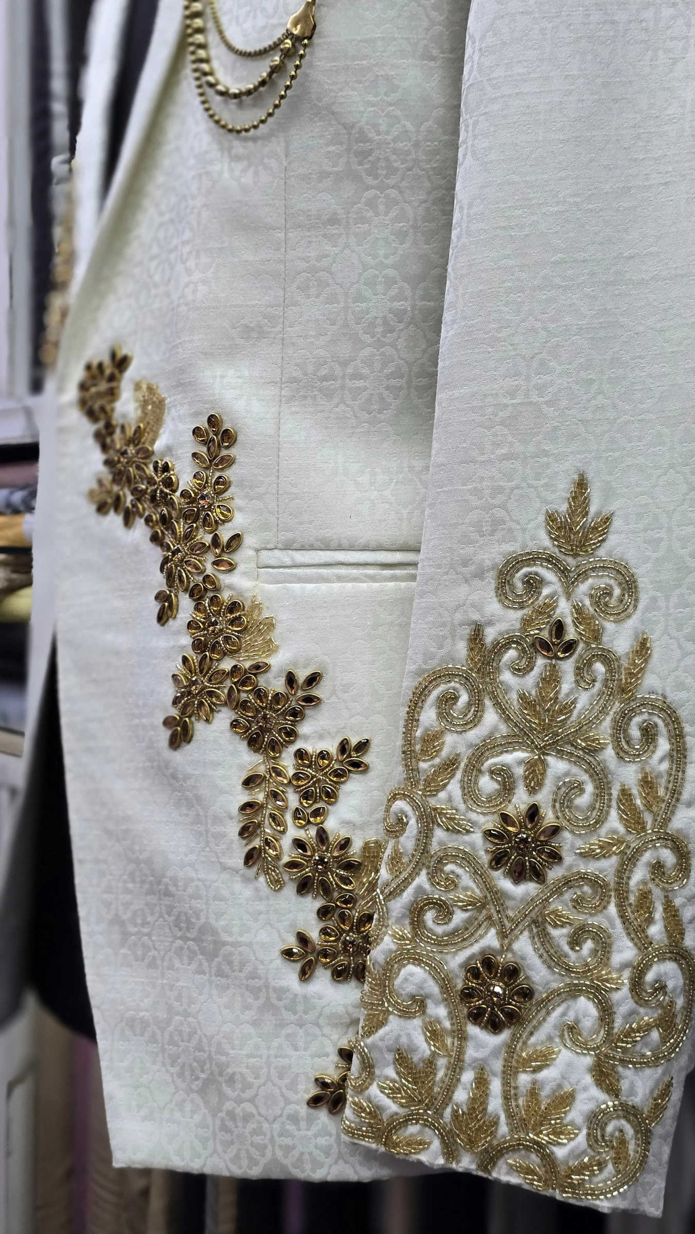 Gorgeous Wedding Suits Shawl Lapel Jacket Appliques Rhinestone 2 Pieces Set Men's Tuxedo One Button Tailored Dinner Prom Groom Blazer Custom Made