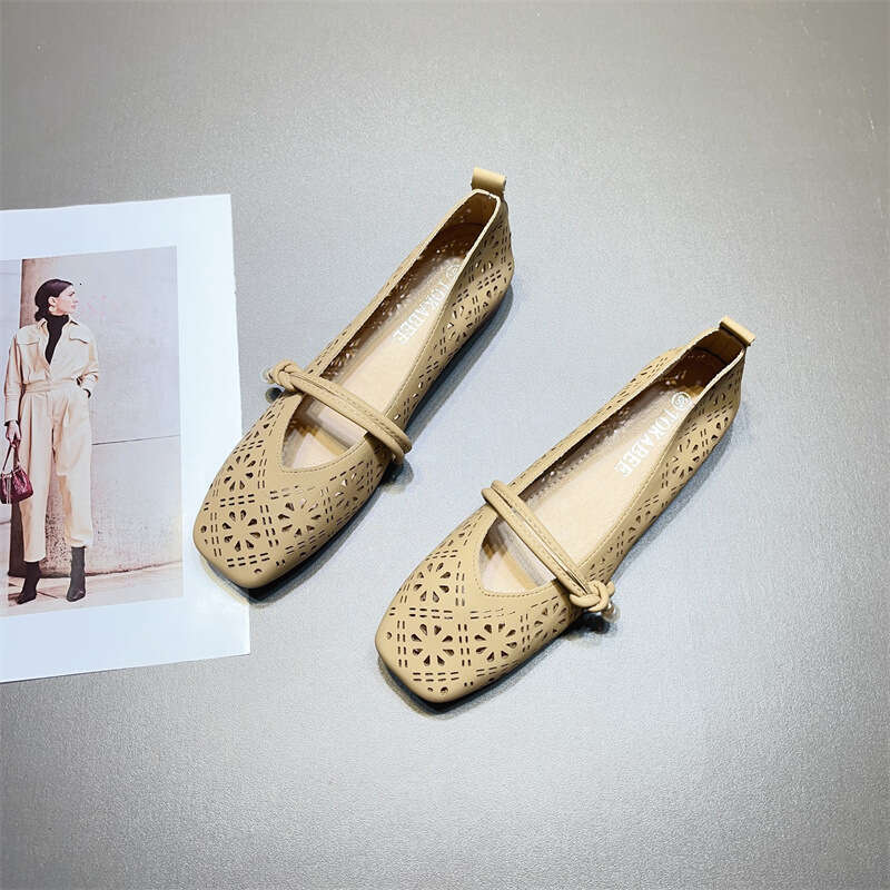 Hollow Mary Jane Sandals Women's Korean Edition Spring/Summer New Versatile Bottom Soft Face Square Head Shallow Mouth Low Follow Shoes