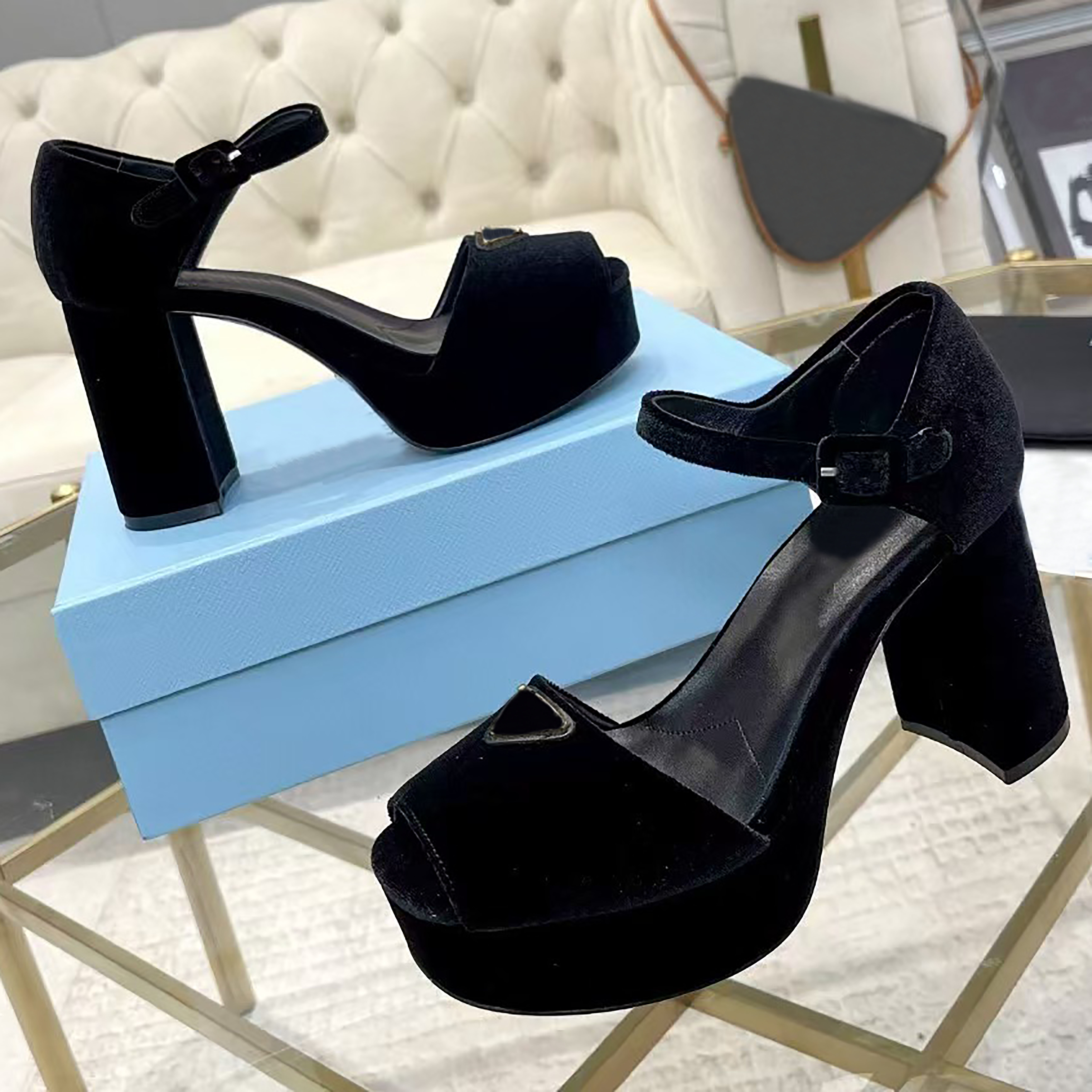 Platform heels Sandals shoes Fashion Satin Patent Leather buckle decoration 13cm Crystal high heeled shoes Rome Designer Sandal velvet evening shoes