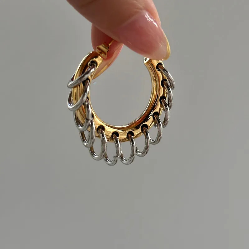 C Shape Metal Earrings European And American Style Personalized Fashion Stud Earrings Ladies Girls Travel Wedding Accessories 241105