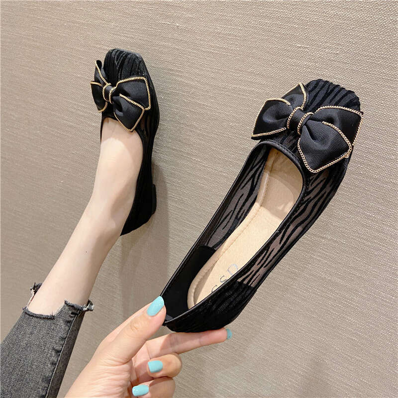 Spring And Autumn Mesh Adhesive Super Fiber Daily Black Low Top Square Head Heel Solid Color Flat Bottom Shoes