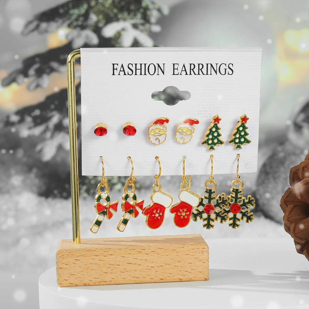 6 pairs n Trendy Xmas Tree Brown Elk Snowman Santa Claus Earrings Christmas Gifts For Women 241105