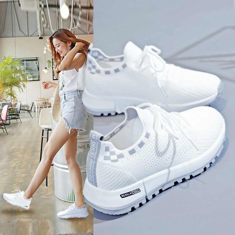 Fashion-Forward Women's Footwear: Durable Flyknit Design Ideal for Outdoors & Daily Runs