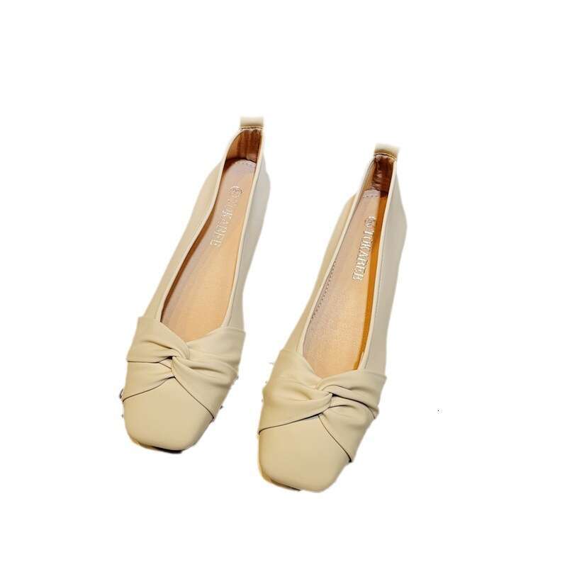 Grandma Women's Korean Edition New Comfortable Leather Soft Bottom Square Head Shallow Mouth Gentle Bean Scoop Single Shoes