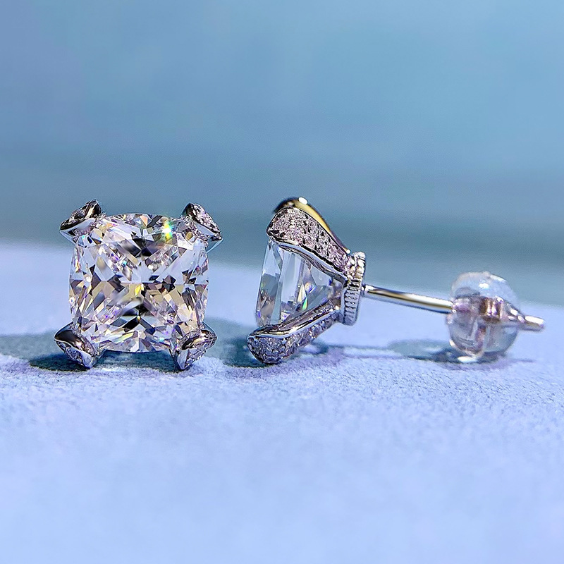 Sparkling Gorgeous Stud Earrings Luxury Jewelry Real 100% 925 Sterling Silver Cushion Shape White Moissanite Diamond Women Wedding Earring Christmas g