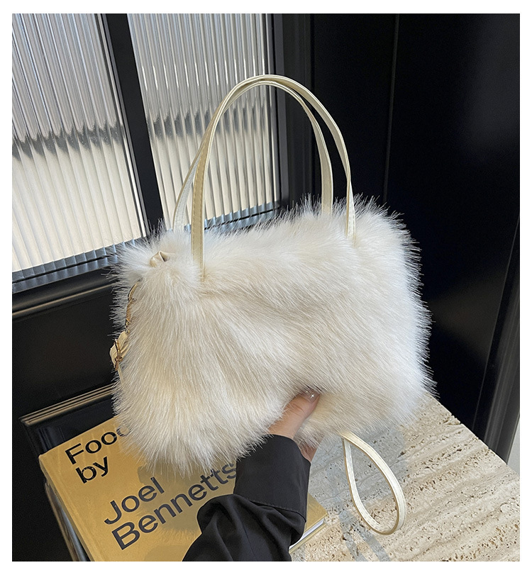 Fashionable Women's Square Plush Crossbag for Fall and Winter Season