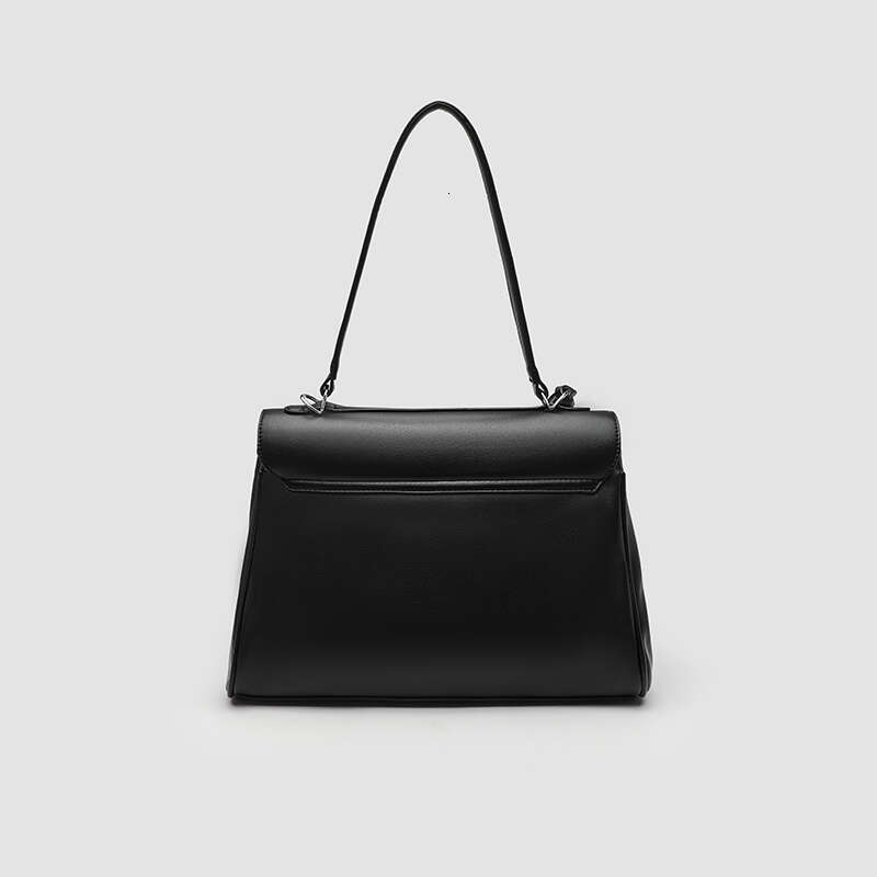Tote Bags For Women Designer Handbag Purse 2025 New In Vintage Moto & Biker Lock Decoration Commuting Shoulder Crossbody