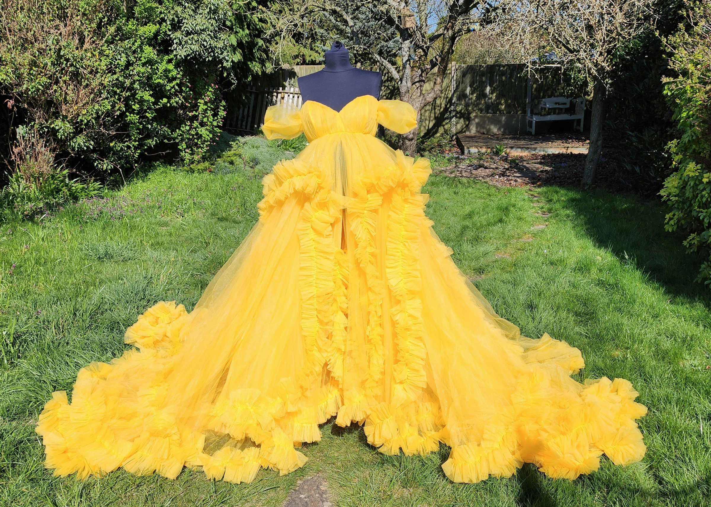 Puffy Women Bathrobe Ruffles Off Shoulder Maternity Dresses Pregnant High Split Tulle Robe Customized Evening Dress