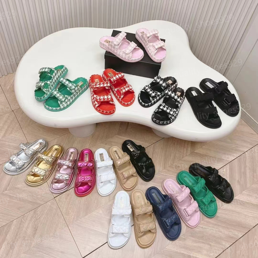 Dad Sandals célèbres Designer Femmes 2024 Ss Ss Slides Flat Mule Beach Chaussures 100% en cuir Slip ON sans la sangle arrière Sandales de concept