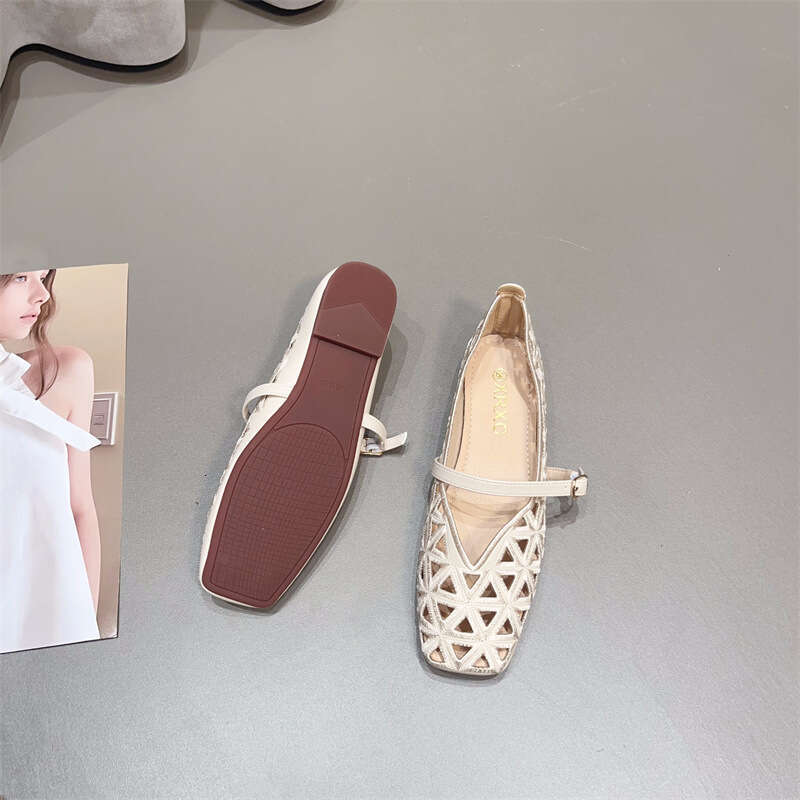 Single Shoe With Square And Soft Sole, Women's Korean Version Summer New Flat Bottomed Scoop Shoes, Perforated Breathable Toe Sandals