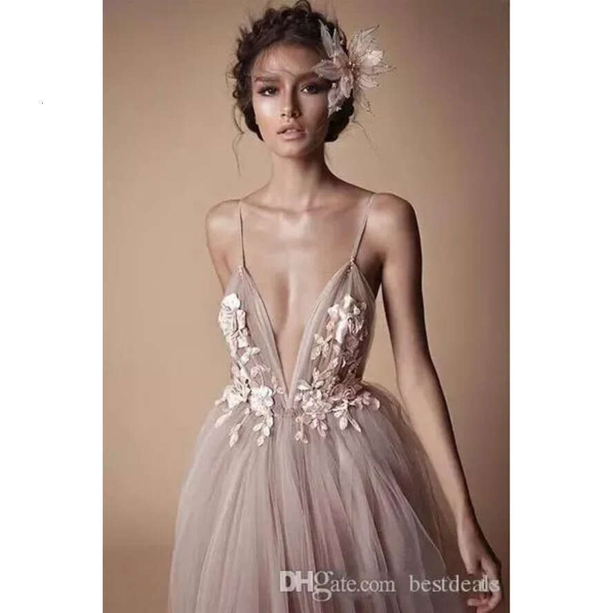Lace Romantic Sexy Dresses Deep V Neck Backless D Ral Applique Sweep Train Bridal Wedding Party Gowns