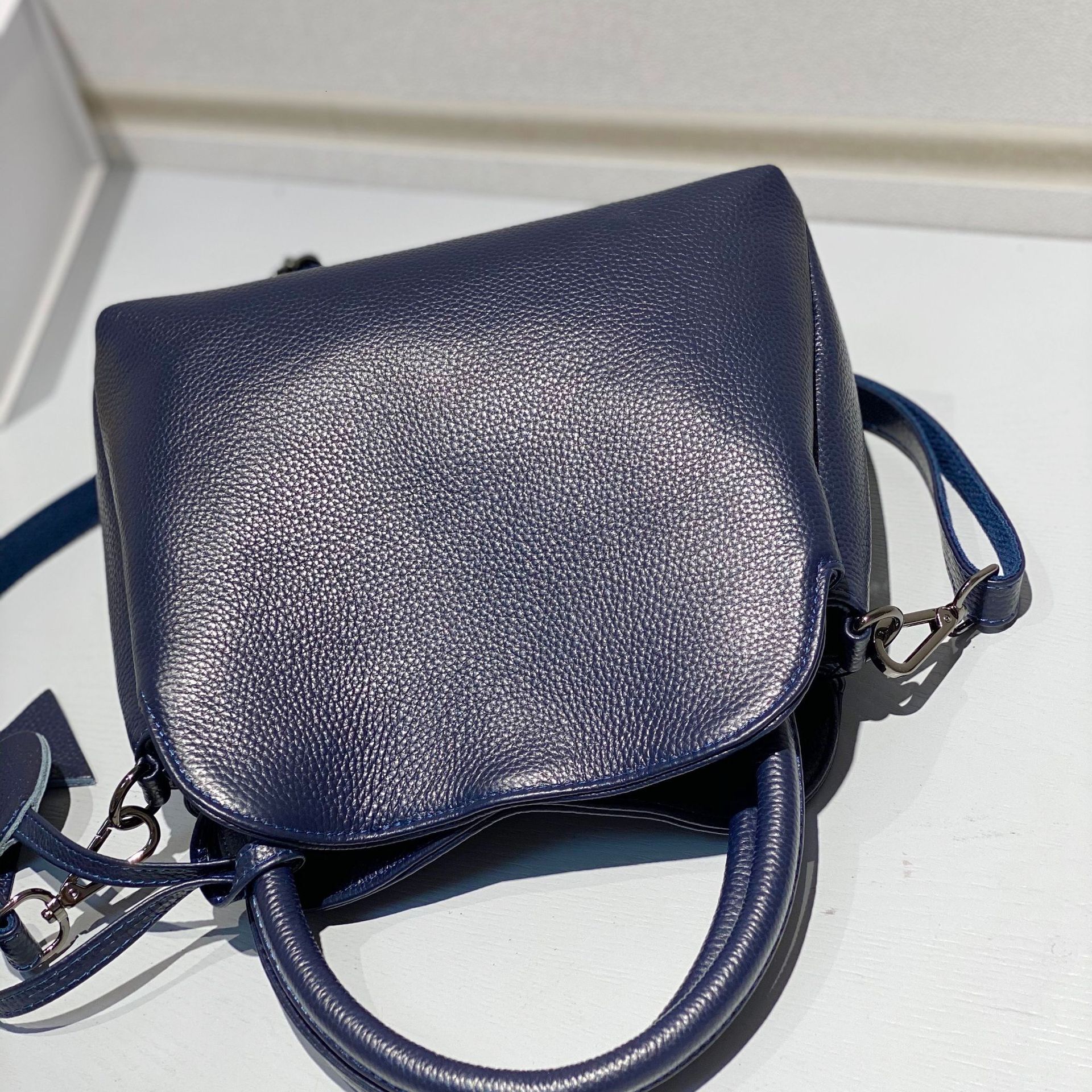 Designer's new top-level cowhide leather women's handheld crossbody bag fashion bag