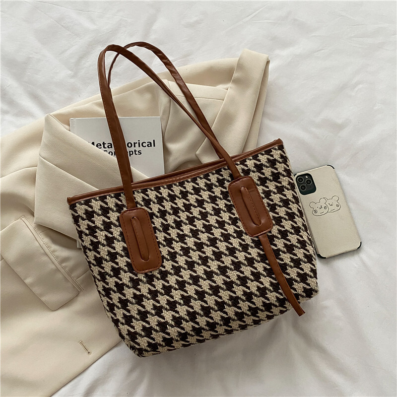 Designer's Autumn/Winter New Women's Large Capacity Handbag Korean Edition Fashion Thousand Bird Grid Casual Shoulder Bag