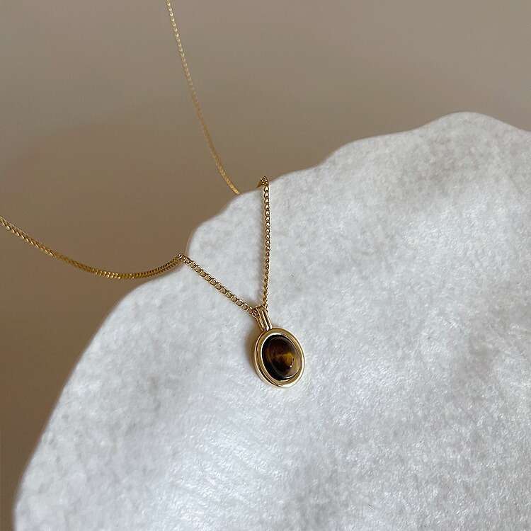 Niche Design Fashion New Personalized Jewelry Hot Zircon Pendant Necklace For Women Simple And Versatile Ladies Birthday Gift Jewelry Wholesale