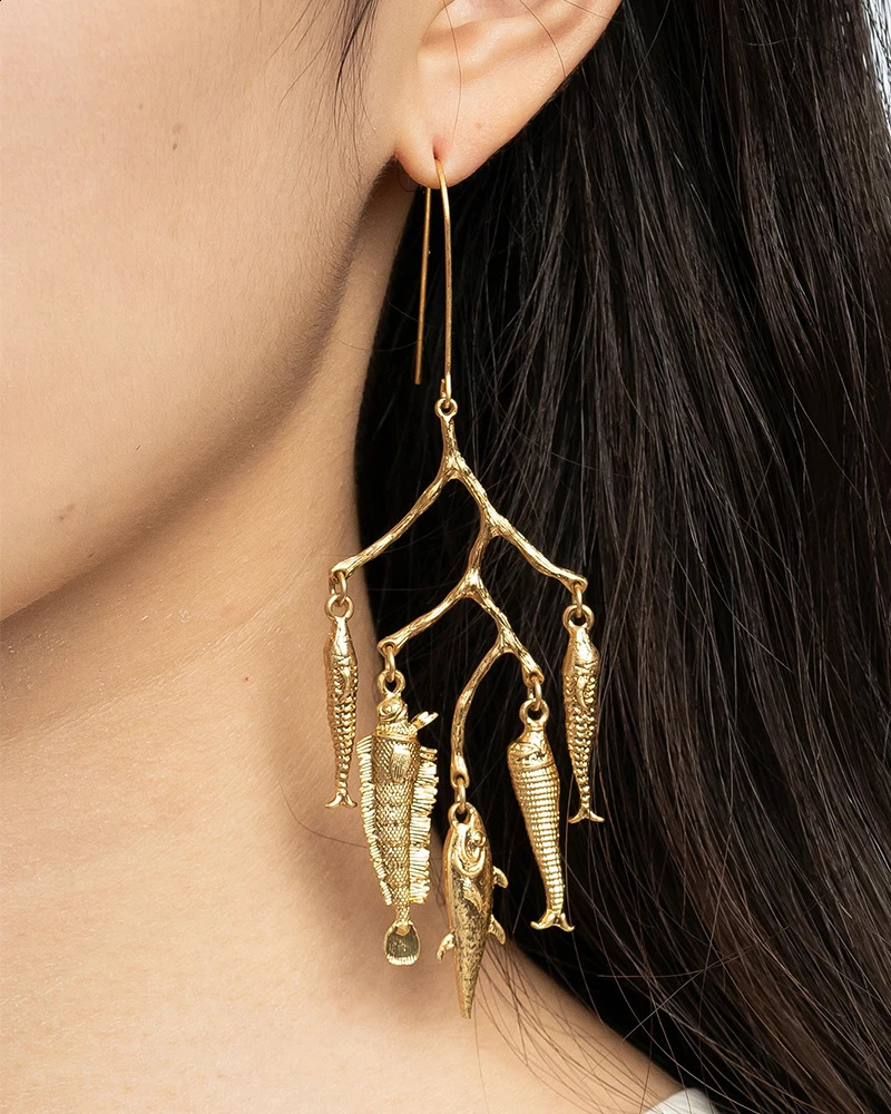 Cute Fish Gold Color Alloy Earrings Trendy Charm Animal Metal For Women Female Jewelry Accessories 241105