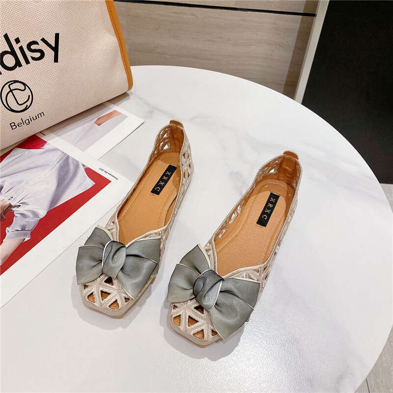 2023 Spring/Summer New Fashionable Hollow Out Ladle Women's Grandma Square Head Follow For Women Soft Bottom Flat Bean Shoes