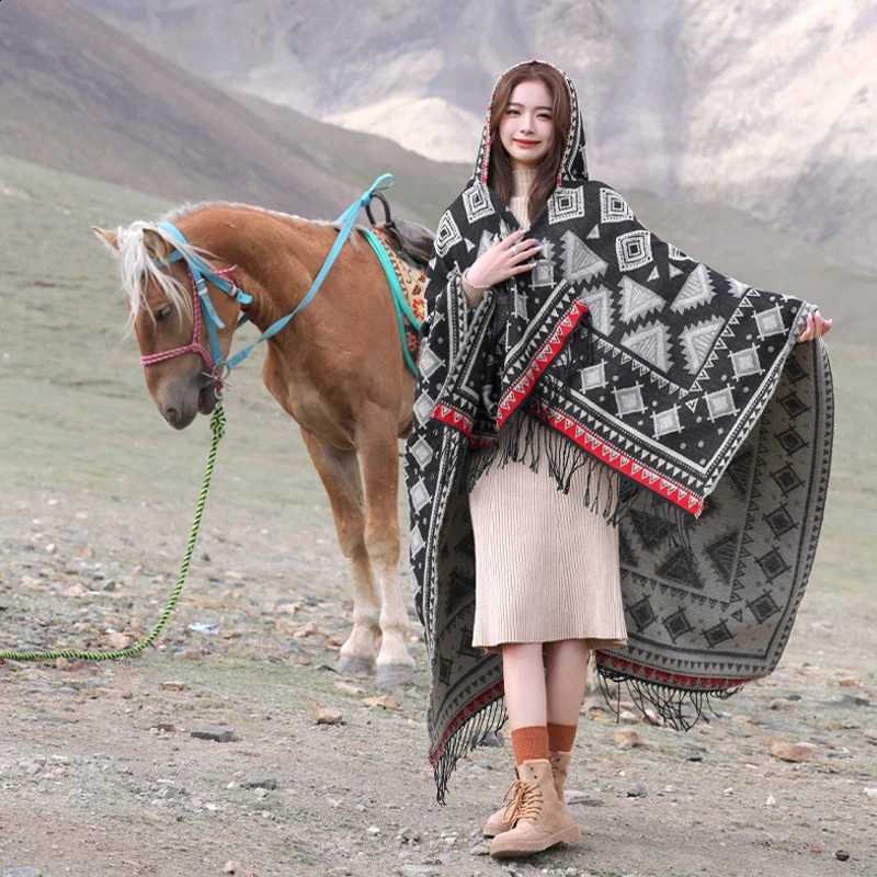 Vintage Geometric Print Hooded Poncho Women Warm Tassles Cloak Spring Autumn Cashmere Shawl 241105
