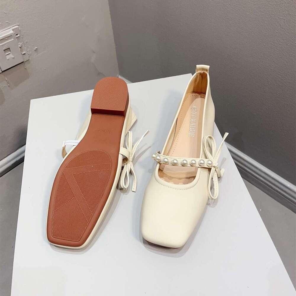 French Style Thick And Medium Bean Korean Version, New Fashionable Pearl Square Toe Shallow Mouth Single For Women, Low Heeled Grandma Shoes