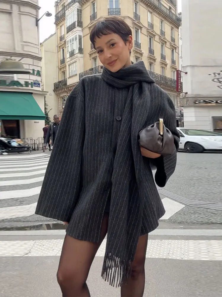 Causal Fashion Striped Scarf Collar Short Jacket Women Wool Blend Single Breasted Crop Coat Autumn Street Warm Outwear 241105