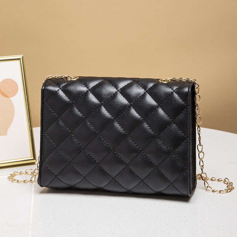 Designer Bag New Women's One Shoulder Oblique Cross Small Square Bag With Missing Corner Style Women's Bag Diamond Latch Buckle Women's
