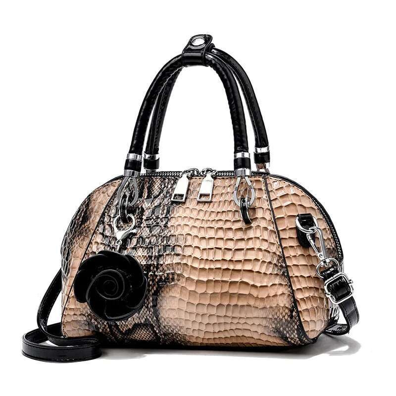 Designer Bag European / American Style Fashion Handbag Yellow Crocodile Pattern Women Tote Bag Ladies Small Shell Messenger Shoulder Bags tote bag