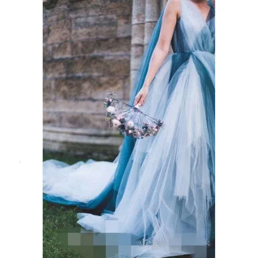 V Boho Dresses Neck Tulle Ruffles Tiered Sweep Train Colorful Country Beach Wedding Bridal Gown Vestido De Novia Estido 6660311