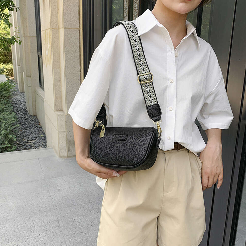 Designer Bag Solid Pu Leather Shoulder Bag Fashion Designer Handbags Messenger Bags For Women Casual Crossbody Bags Summer Travel Bag Saddle bag