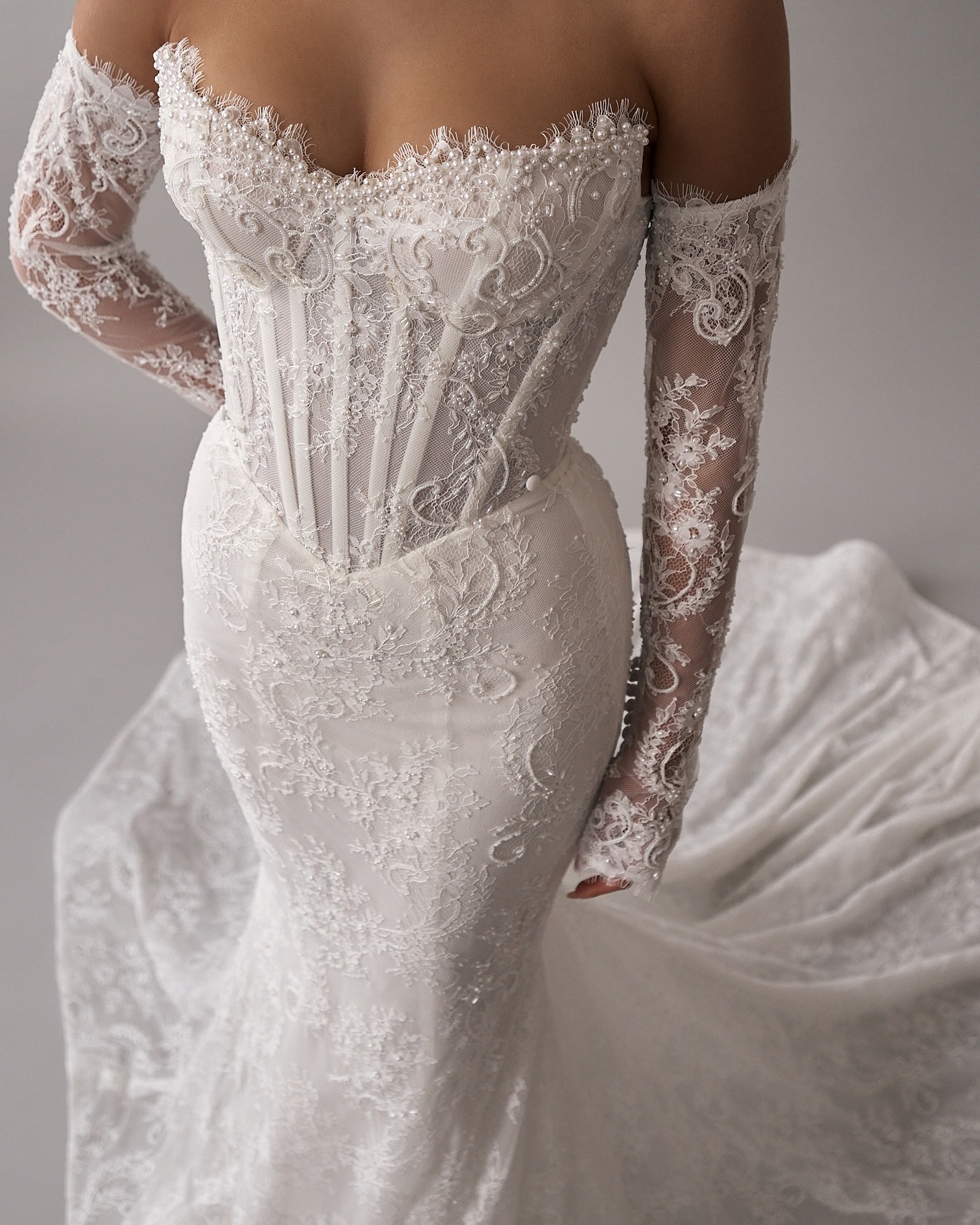 Mermaid Gorgeous Lace Dress With Overskirt Sweetheart Long Sleeves Wedding Gown Bone Bodice Button Back Robe De Mariee