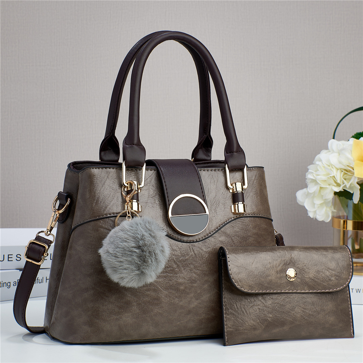 Designer's new spliced mother and baby simple solid color large capacity single shoulder women's texture bag trendy bag