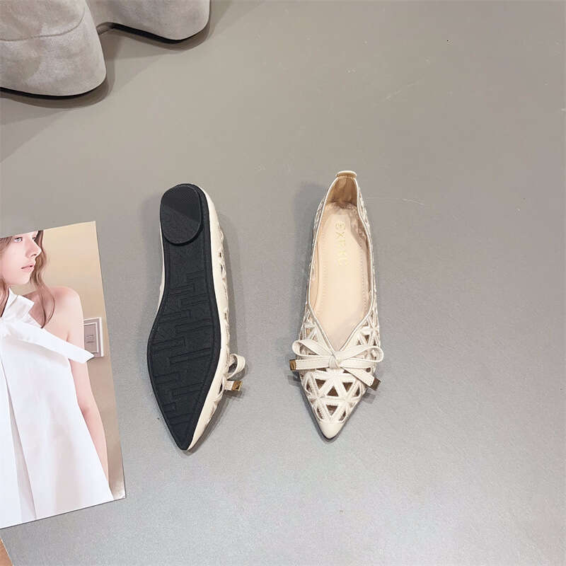Korean Version Summer New Pointed Hollow Bow Flat For Women's Fairy Style Versatile Shallow Mouth Single Shoes With Skirts