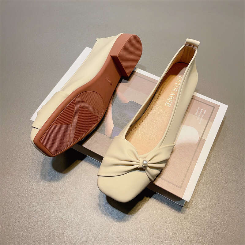 Korean Fashion New Single Shoe Women's French Gentle Evening Style Low Heel Scoop Pearl Shallow Mouth Large Size Bean Shoes
