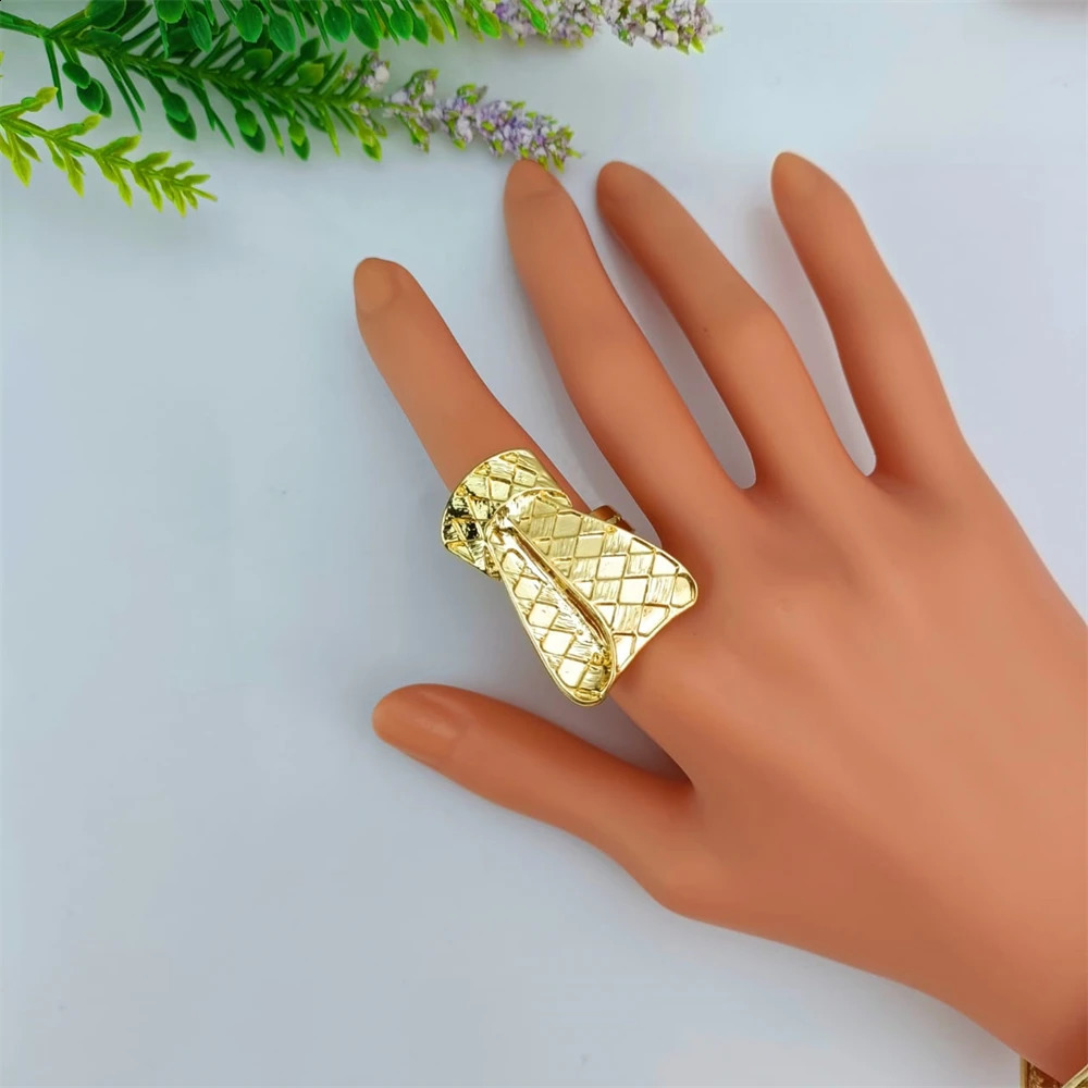 EMMA Fashion Jewelry Set For Women Uniquely Shaped Gold-Plated Wedding Jewelry Big Necklace Bracelet Ring Earrings Banquet Gift 241105