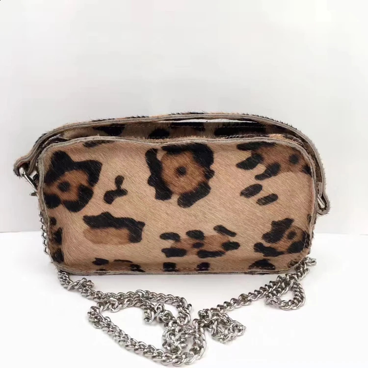 Leopard Prints Three Shoulder Strap Lower Arm Shoulder Bag Womens French Ten Font Phone Bag Latest 241105