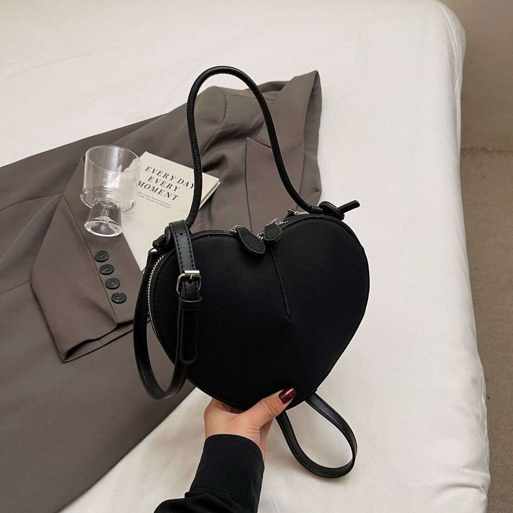 Women's autumn and winter popular suede hand-held 2024 new fashion niche frosted heart-shaped bag texture crossbody