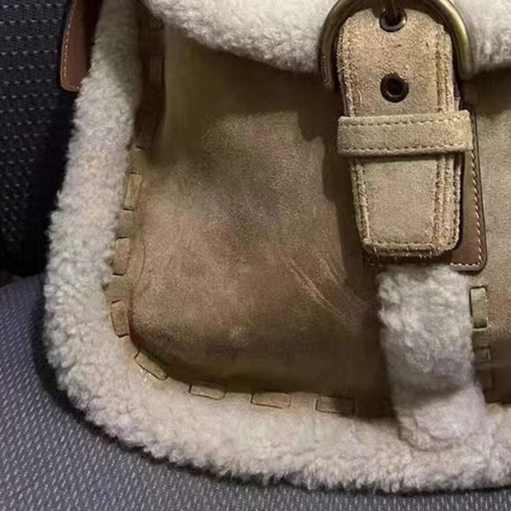 Designer Bag Sherpa Crossbody Bag For Women Vintage Plush Mini Purse Brown Saddle Bag For Winter And Autumn Single Strap Saddle bag