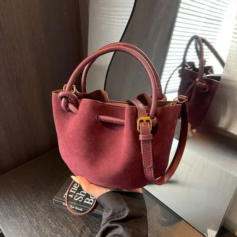 Designer Bag Sewing Thread PU Zipper Women's Crossbody Bags Hot Sale Versatile Women's Bags 2024 High Quality Basic Style Youth Shoulder Bag
