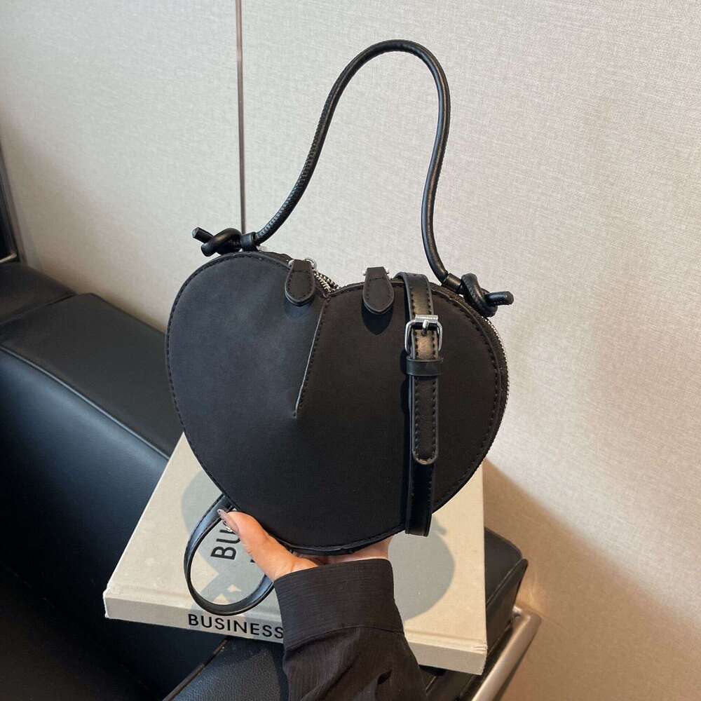 Women's autumn and winter popular suede hand-held 2024 new fashion niche frosted heart-shaped bag texture crossbody