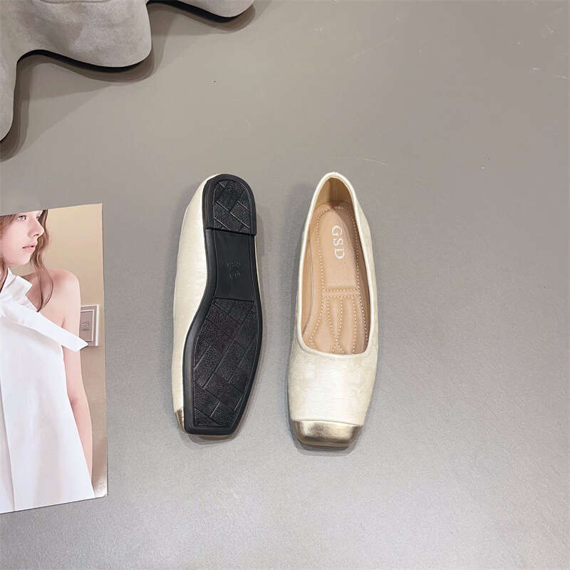 Korean Version Summer Shoes, New Chinese Versatile And Comfortable, French Style Small Fragrance Style, Shallow Mouth Square Toe Flat Bottom Single Sh