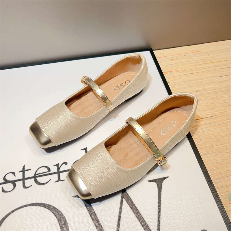 French Flat Bottomed Versatile Mary Jane Shoes For Women, Korean Version, New Spring And Autumn Dress, Small Fragrant Style, One-Piece Temperament, Si