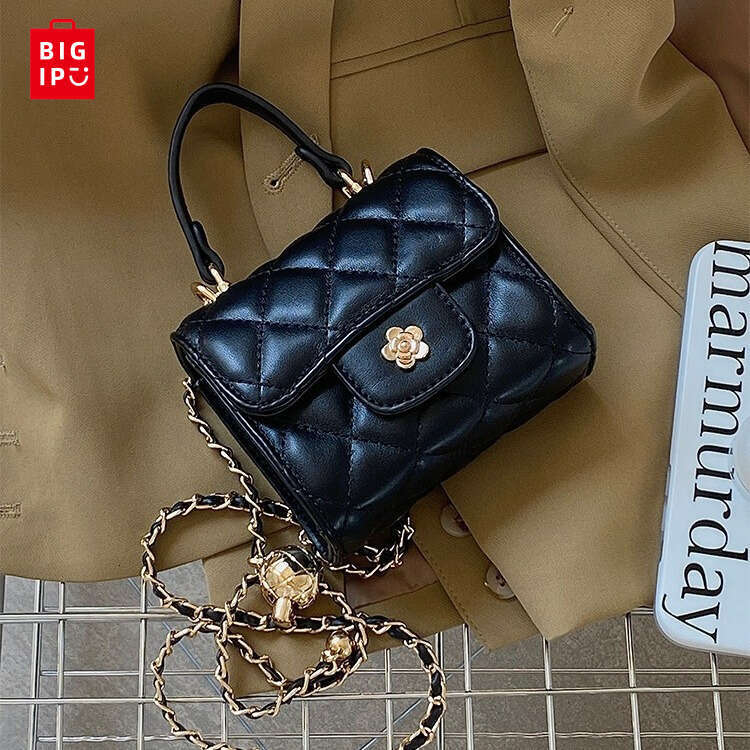 Designer Bag New Fashionable Small Fragrant Style Mini Bag High Grade Handheld Small Square Bag Female Small Crowd Lingge Crossbody