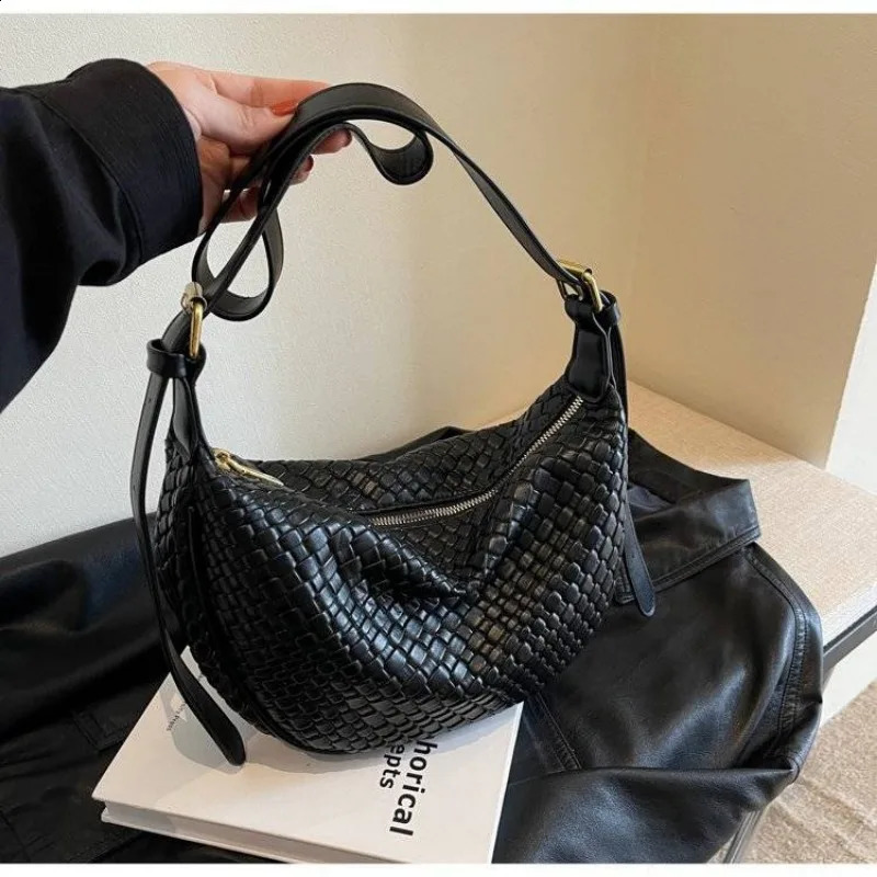 Womens Cross Bag Large Capacity Handbag Shoulder Messenger Bag Womens Fashion Stray Shopping Bag Sac 241105