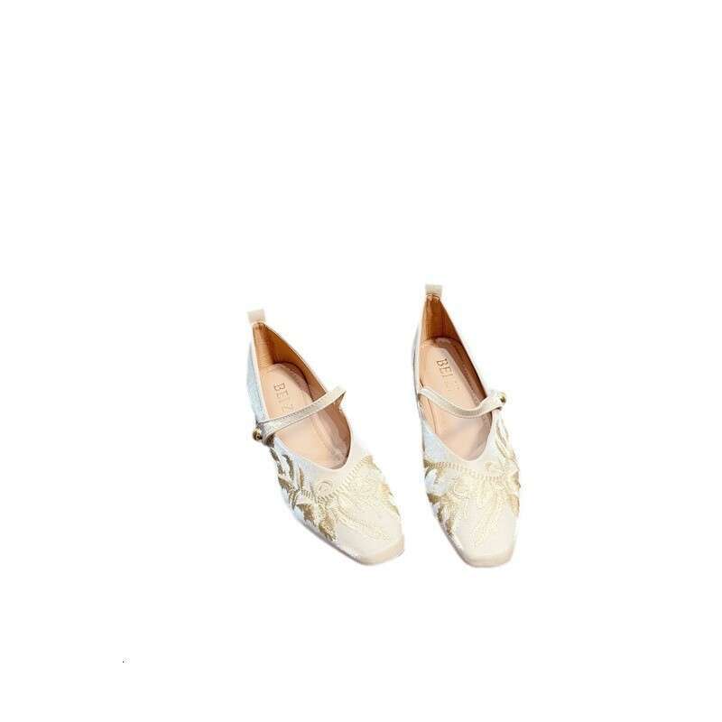 Chinese Style Square Toe Thick Button Mary Zhen Single Embroidered Low Heel Large Size Soft Soled Cheongsam Shoes
