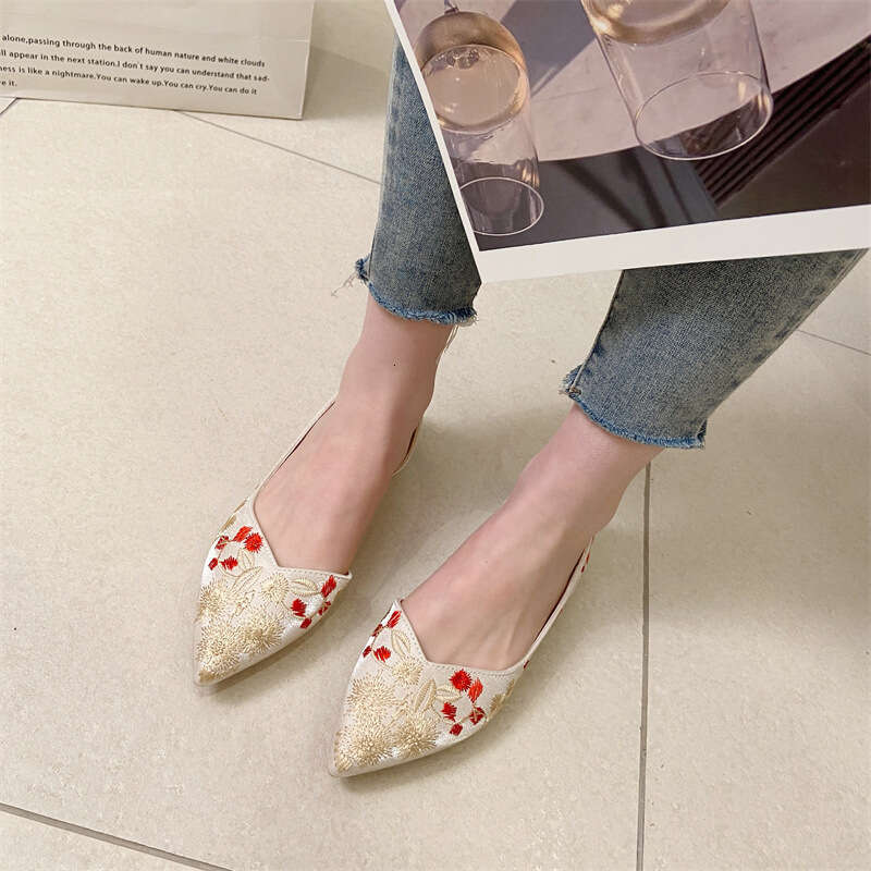 Chinese Embroidery Flat Sole For Women, Spring And Summer 2024 New Versatile Shallow Mouth Side Hollow Pointed Antique Style Embroidered Shoes