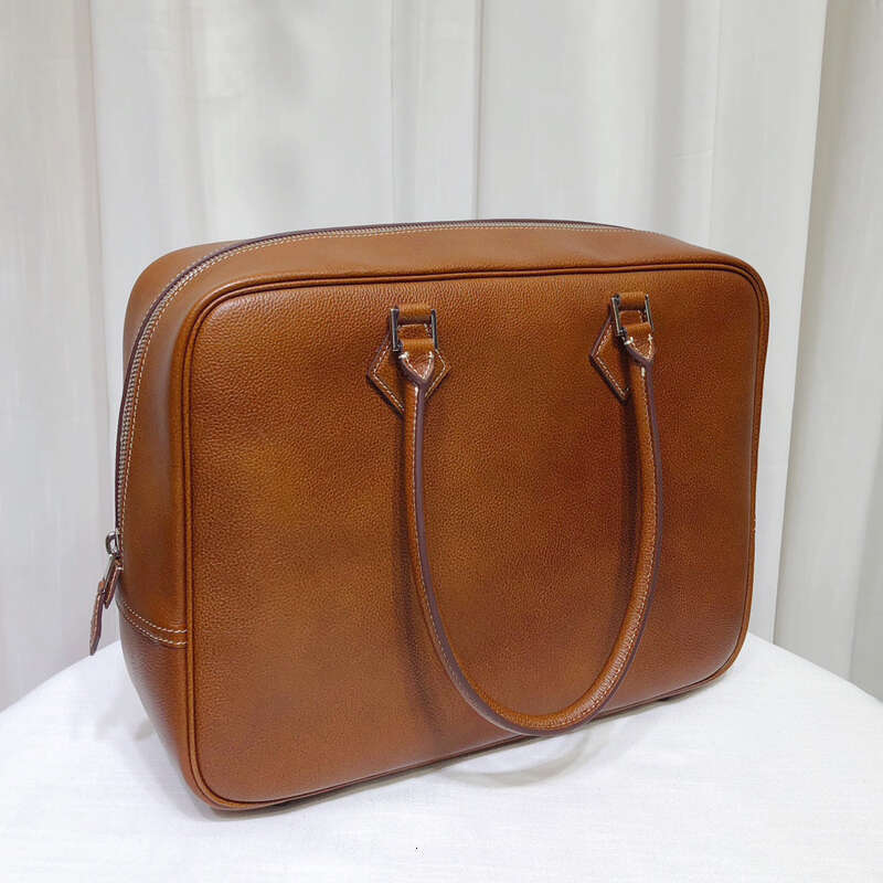 Designer Bag Genuine Leather Handbag 32Cm Feather Bag Retro Style Briefcase High-Capacity Texture Saddle Leather Style Commuter Bag Woman