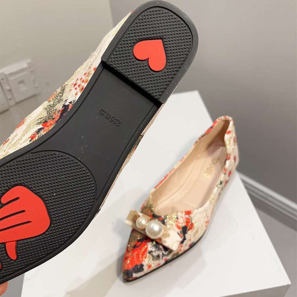Sharp Pointed Sole Single For Women Flat Heels, Korean Version Spring And Autumn Scoop Shoes Paired With Cheongsam, Printed Women's Shoes, New Ch