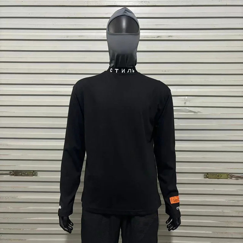 24SS casual and fashionable oversized mens basic womens T-shirt cotton classic letter embroidery black and white long sleeved T-shirt top 241031